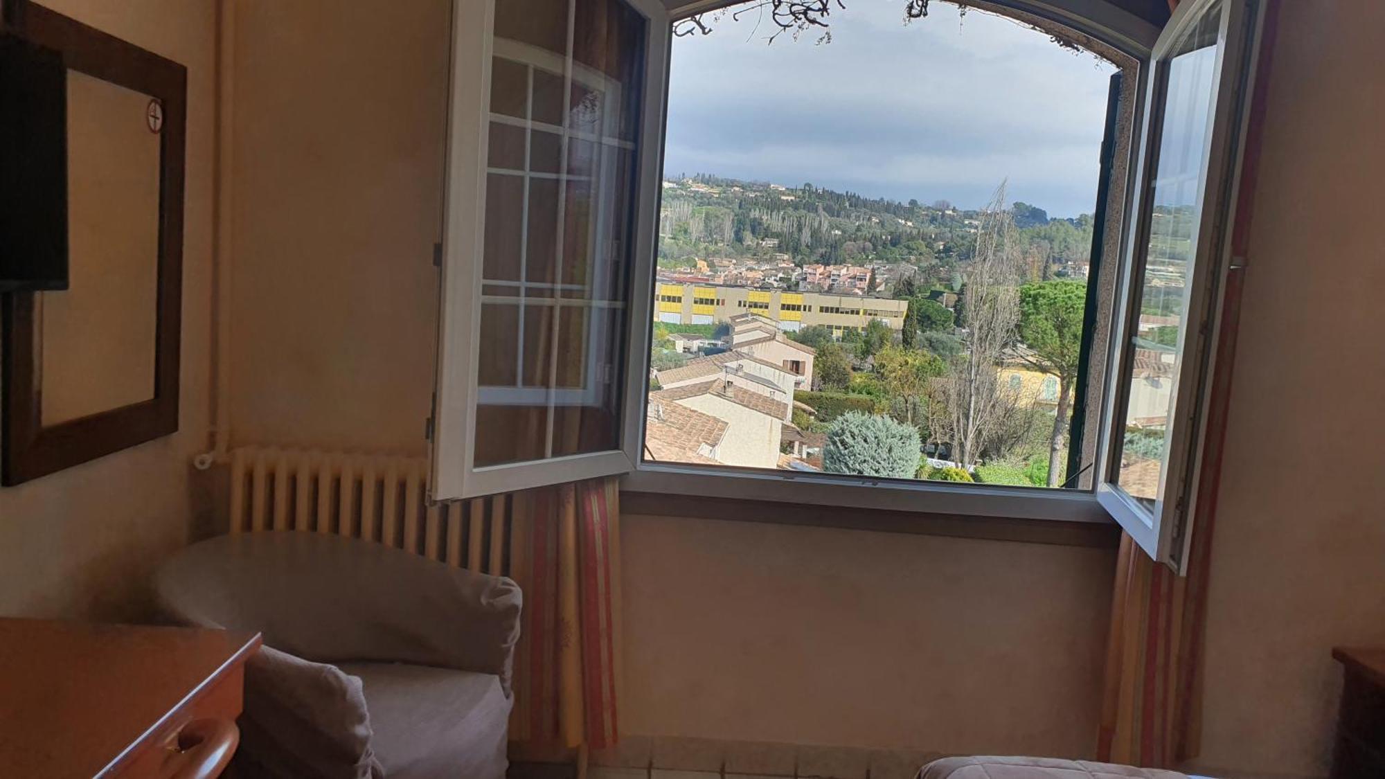 Auberge Les Aromes Grasse Exterior photo